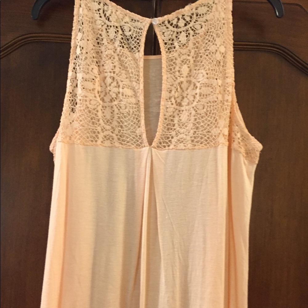 Top - Picture 4 of 4